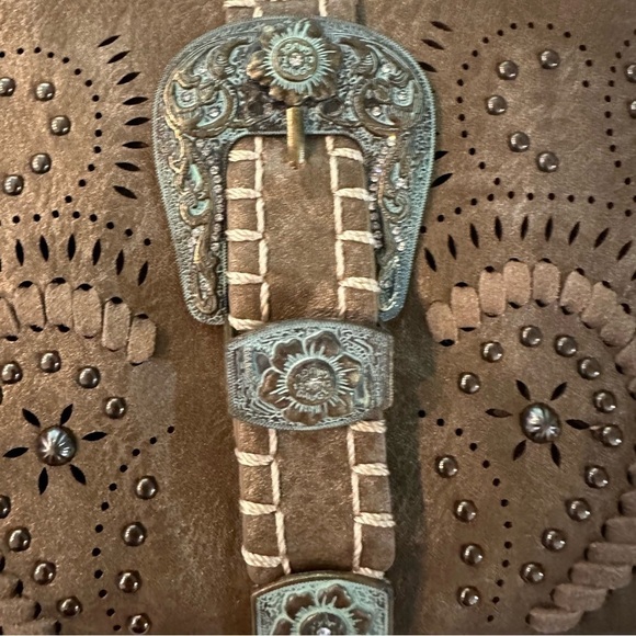 Montana West Tooled Studded Crossbody/Wristlet Bag buckle western boho cowboy - Picture 6 of 9